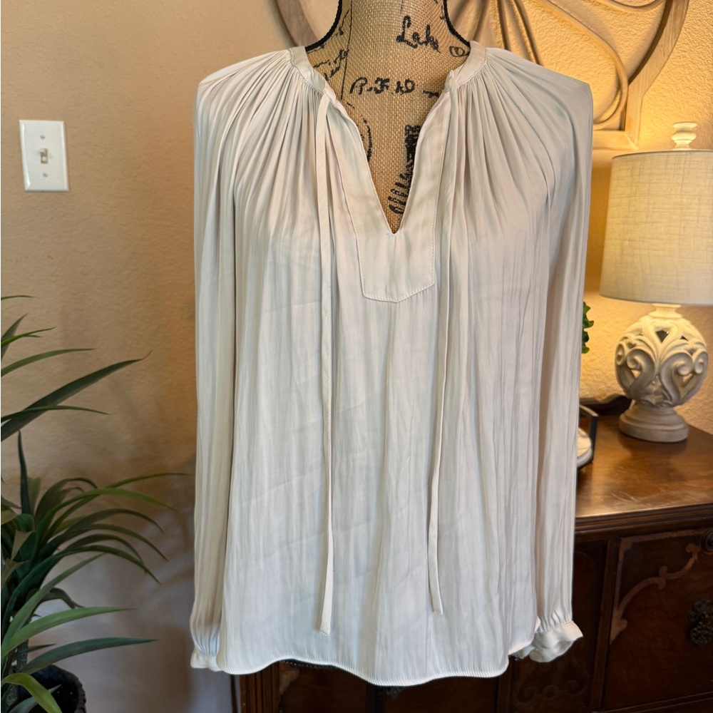 TAHARI Boho Cream White Women's Satin Top